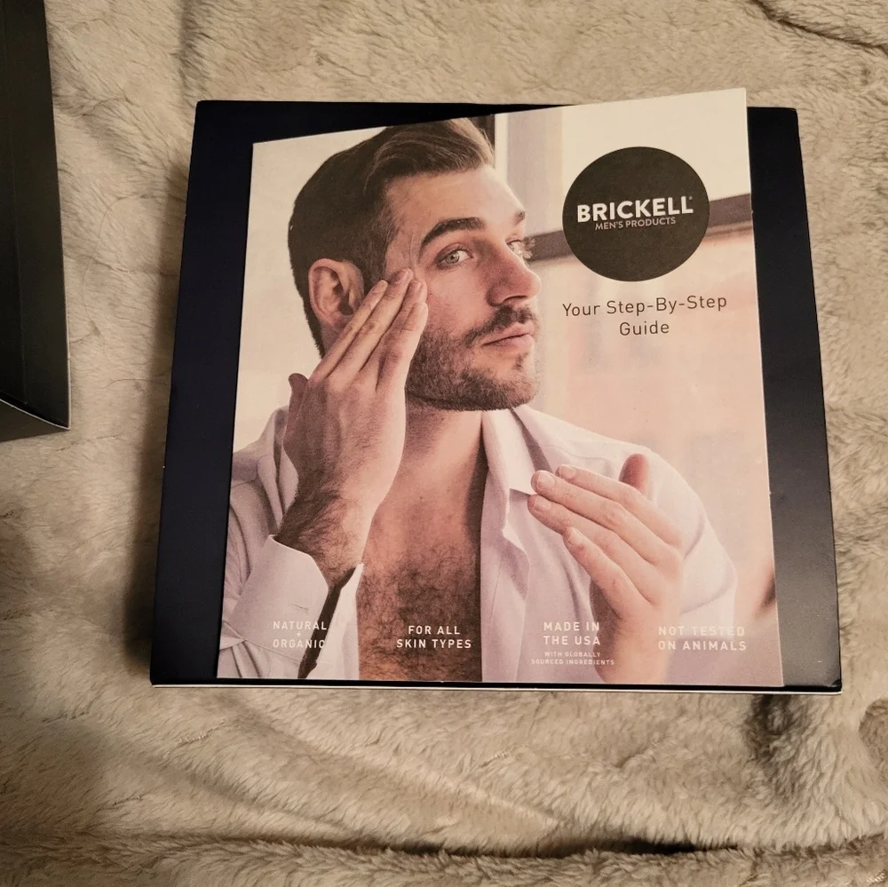 Brickell Men's 16-Piece Skincare Sample Gift Set, NIB
